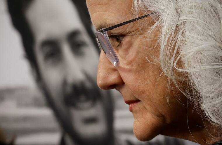 REUTERS/EVELYN HOCKSTEIN / 2023 
                                Debra Tice, mother of journalist Austin Tice who disappeared while reporting in Syria in 2012, holds a news conference at the National Press Club in Washington.