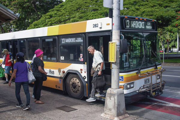 Editorial: More input, work on Oahu’s transit fares