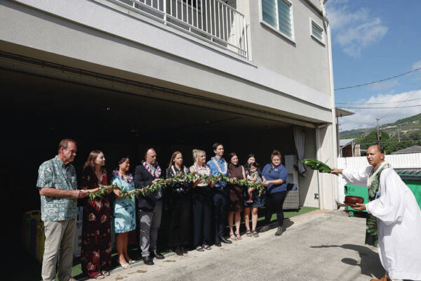 New Honolulu facility offers interim housing, services to families