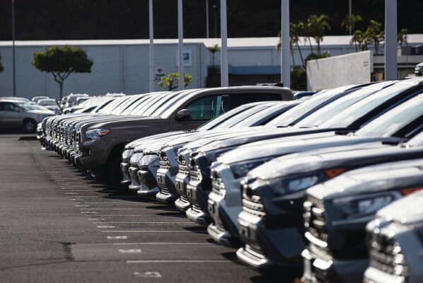 Sputtering state auto sales forecast to fall 2.4% this year