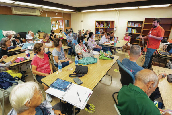 After Lahaina fire, seniors behind in receiving tech updates, study finds