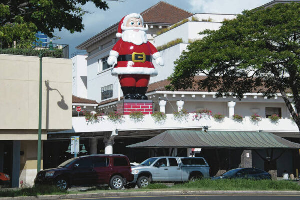 Off the news: Better watch out: Fashion Santa in town